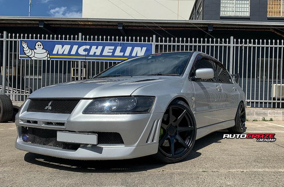 MITSUBISHI LANCER RS2 MATTE BLACK